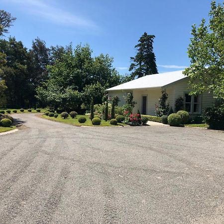 Te Kopura Lodge Martinborough Eksteriør billede
