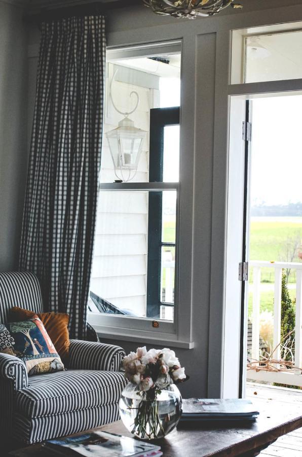 Te Kopura Lodge Martinborough Eksteriør billede