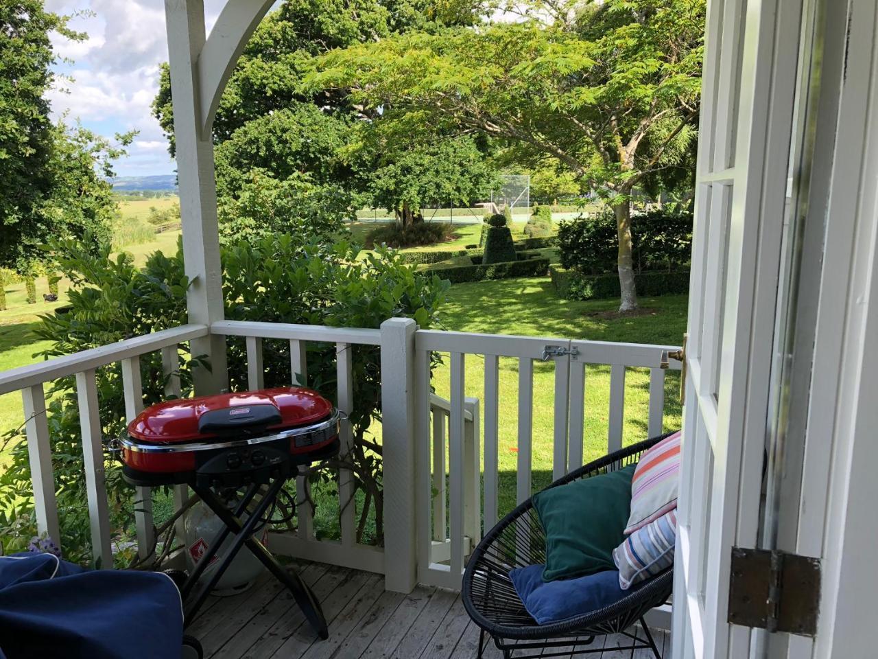 Te Kopura Lodge Martinborough Eksteriør billede